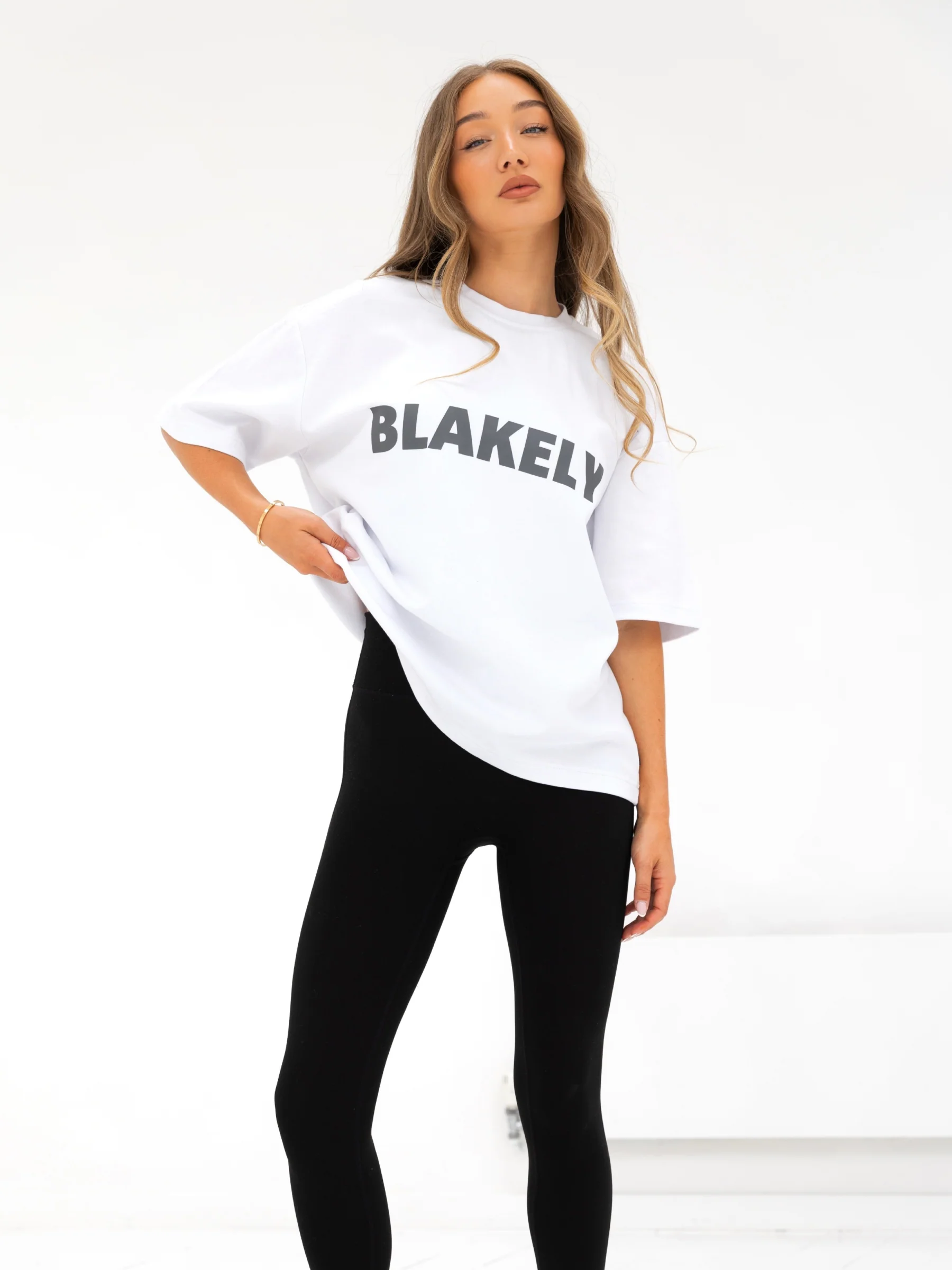 Studio Ultra Oversized T-Shirt - White - Winsoncom