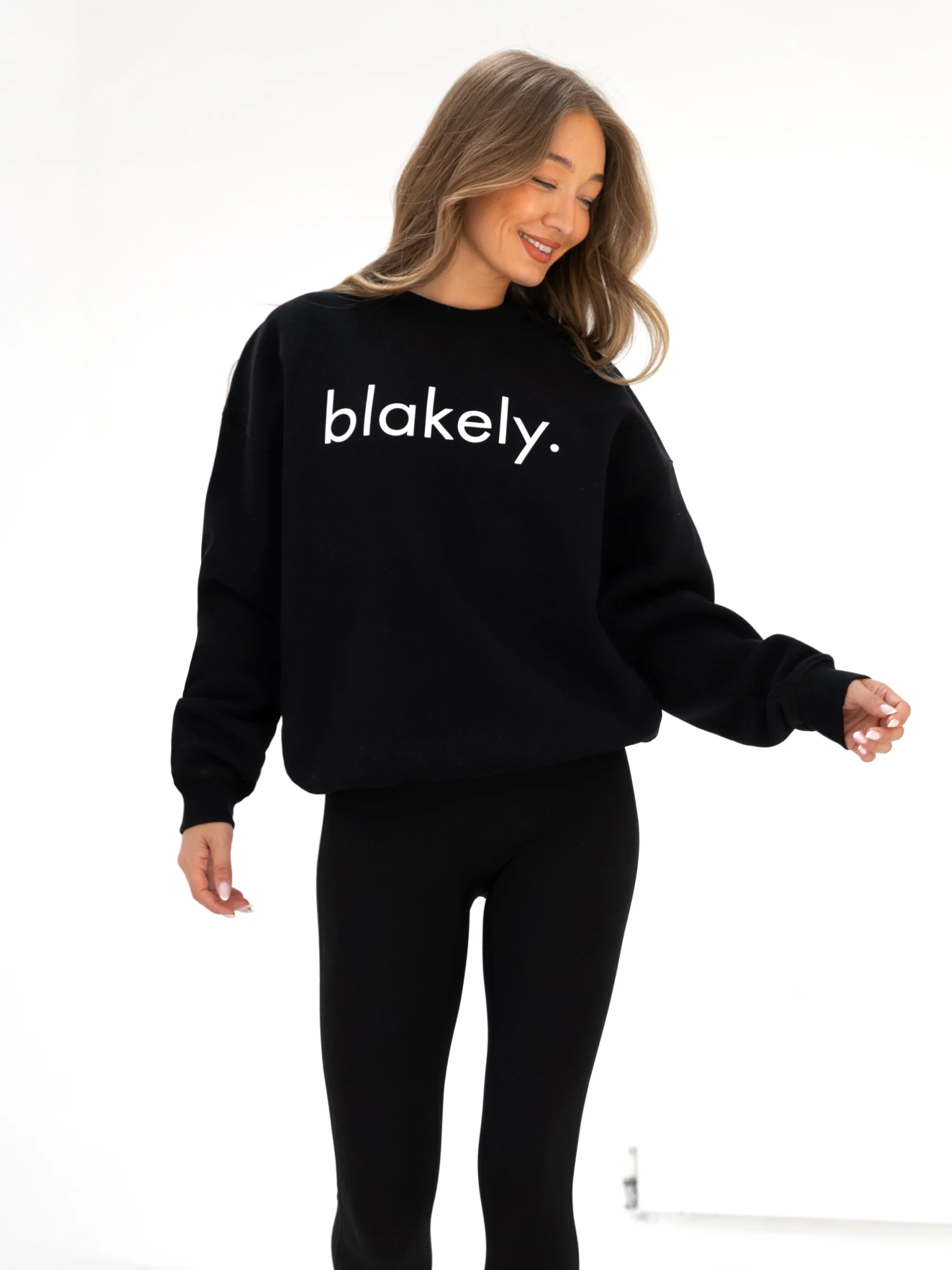 Logo Oversized Jumper - Black - Winsoncom