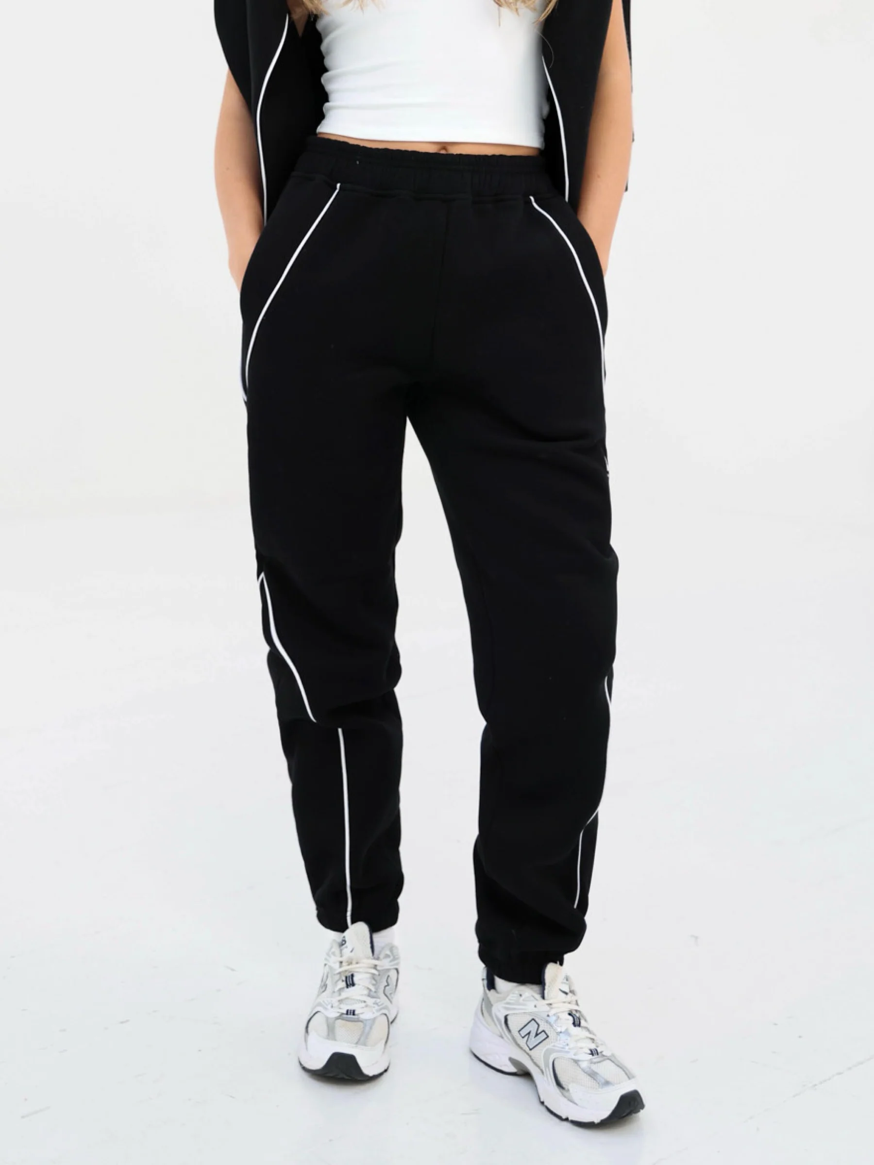 Seam Sweatpants - Black - Winsoncom