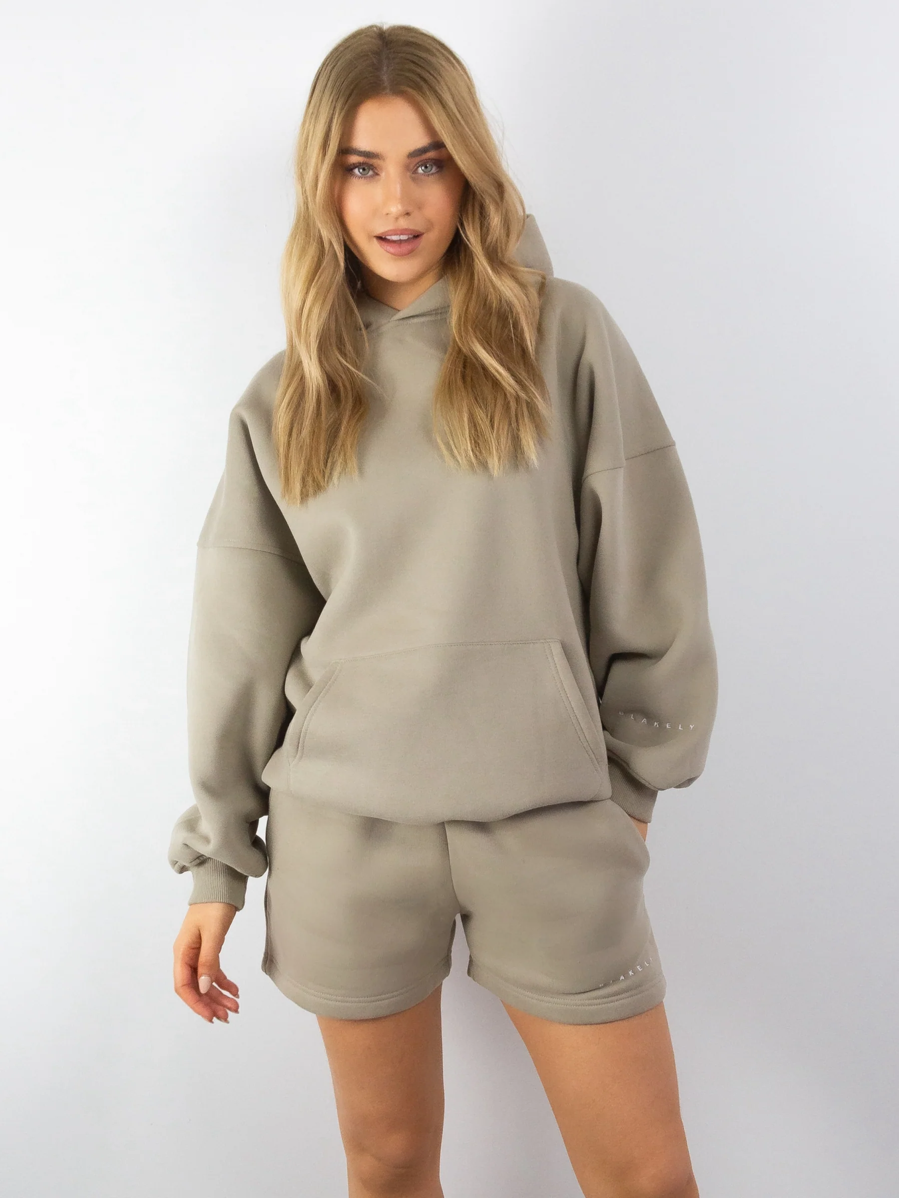 Isabel Oversized Hoodie - Beige - Winsoncom