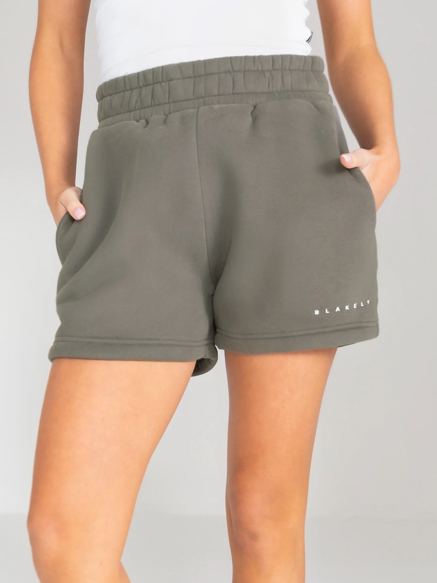 Isabel Jogger Shorts - Safari Green - Winsoncom