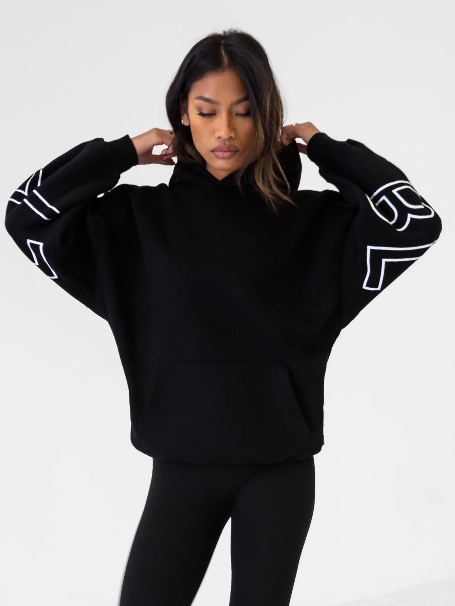 Outline Isabel Oversized Hoodie - Black - Winsoncom