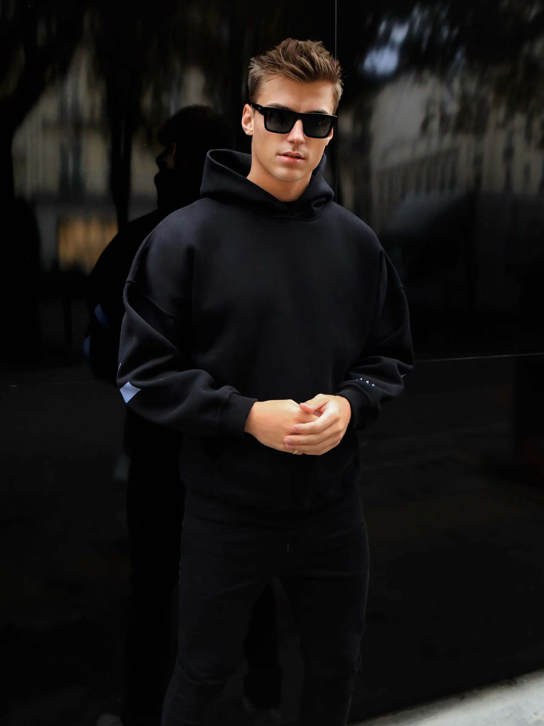 Members Idris Oversized Hoodie - Black & Blue - Winsoncom