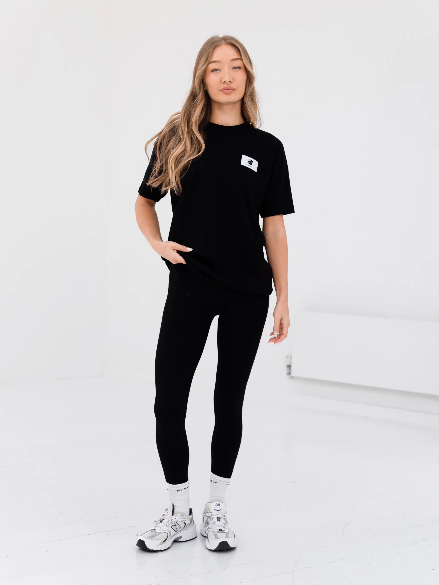 Apex Label Oversized T-Shirt - Black - Winsoncom