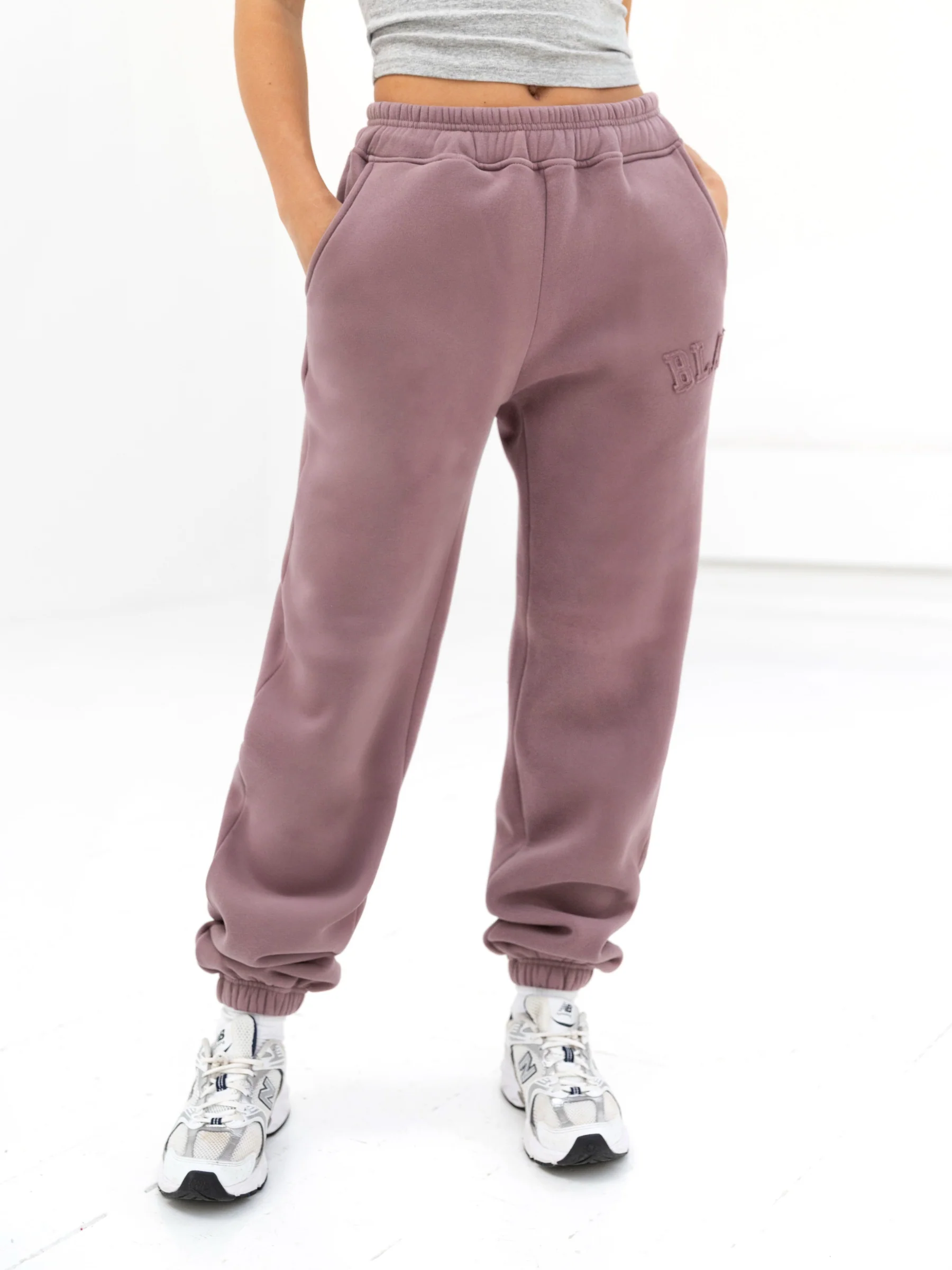 Tonal Varsity Sweatpants - Soft Mauve - Winsoncom