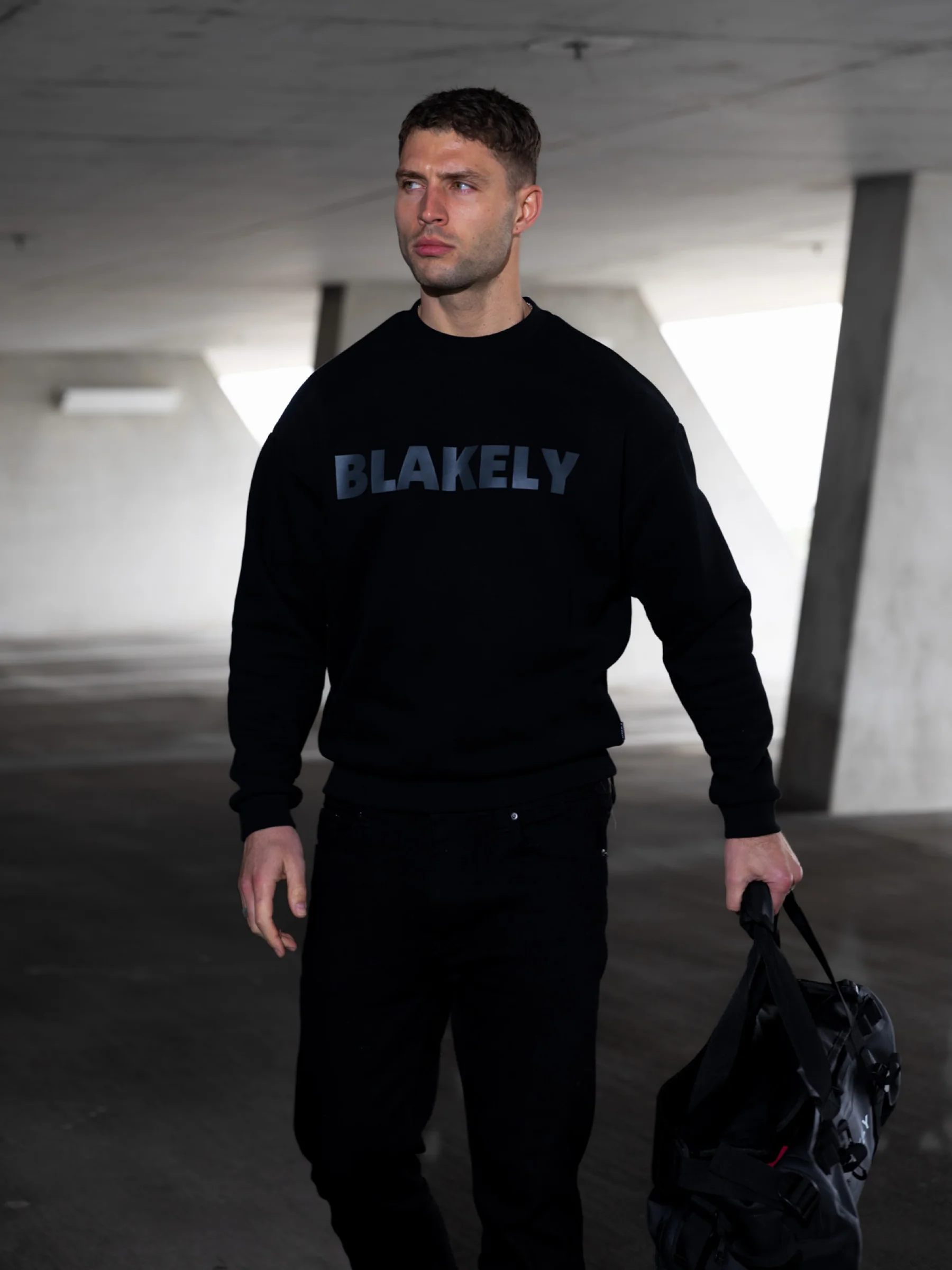 Studio Relaxed Jumper - Tonal Black - Winsoncom