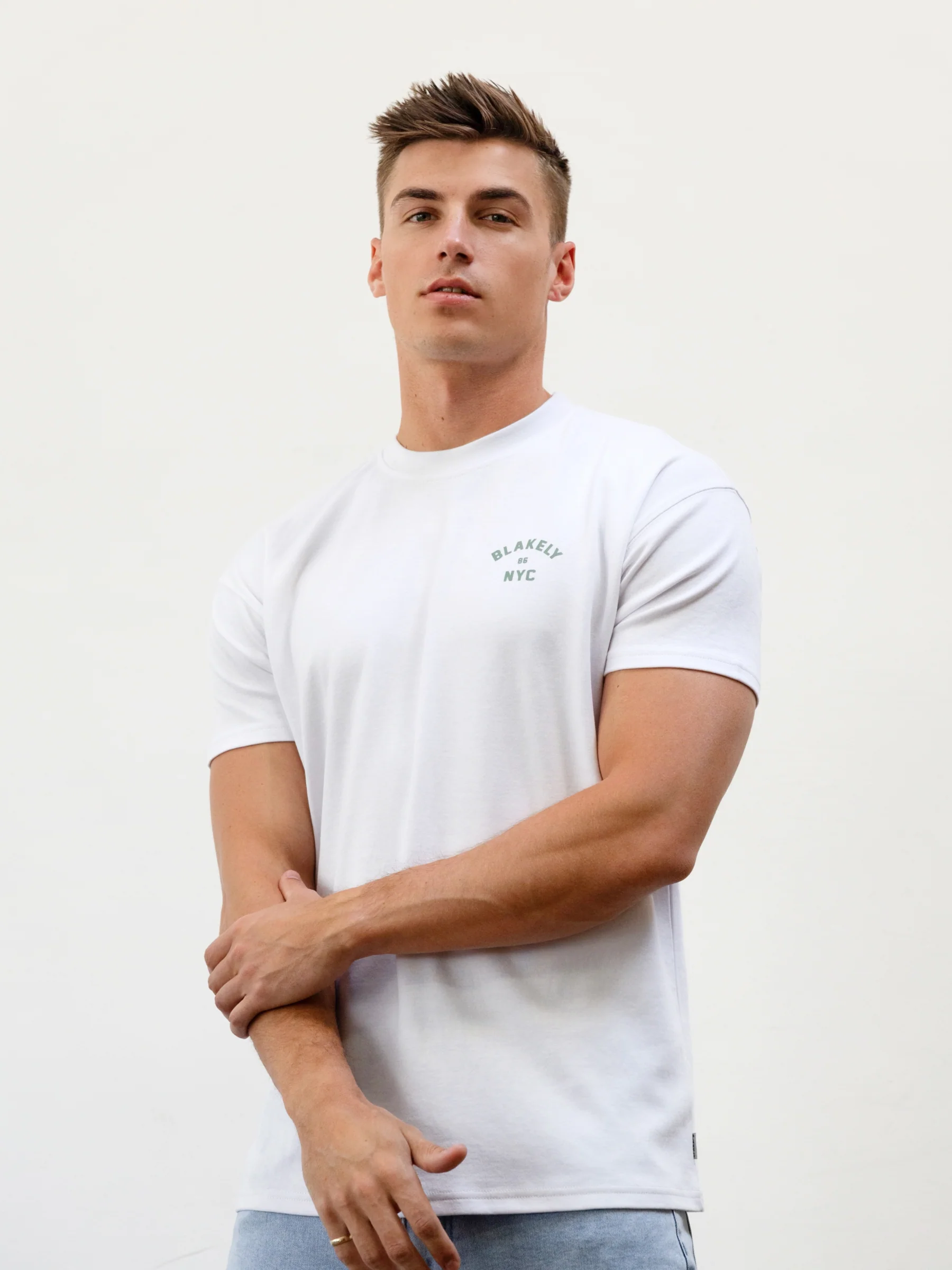 NYC Relaxed T-Shirt - White & Sage Green - Winsoncom