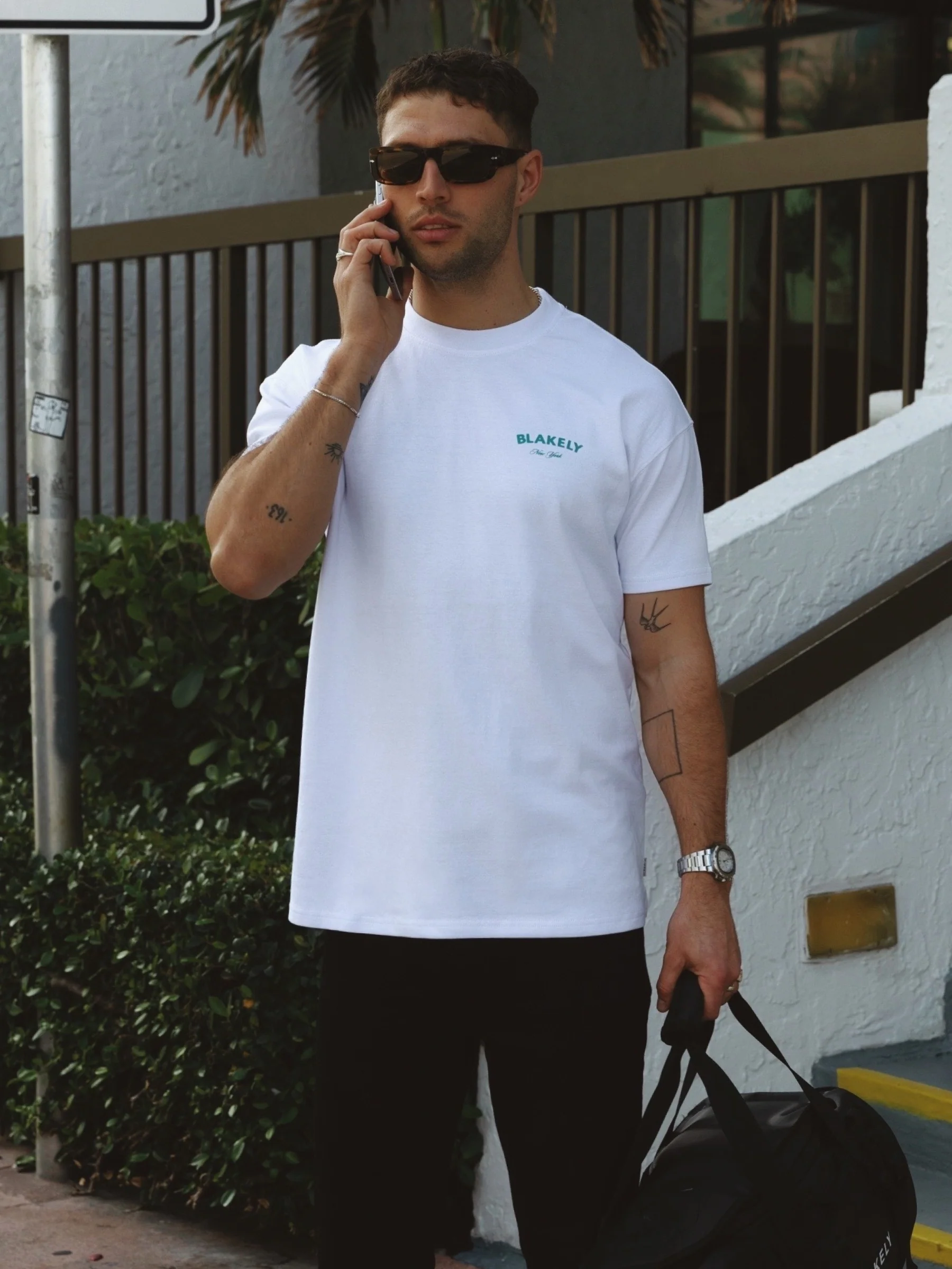 Crest Relaxed T-Shirt - White & Aqua - Winsoncom